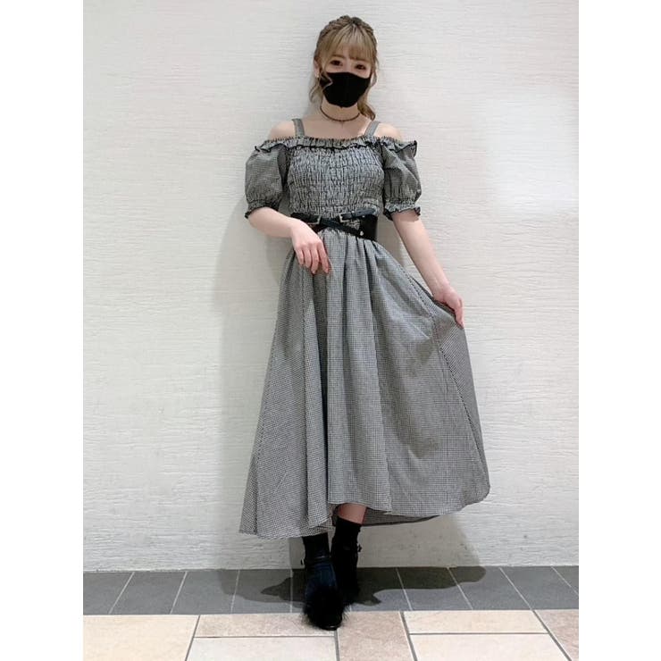 オフショルマキシワンピース 品番 Mksw Eatme イートミー のレディースファッション通販 Shoplist ショップリスト