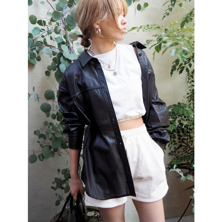 【定価50万超】 AKRIS パンチング レザージャケット スイス製　riri 定価50万超】 AKRIS パンチング レザージャケット スイス製riri