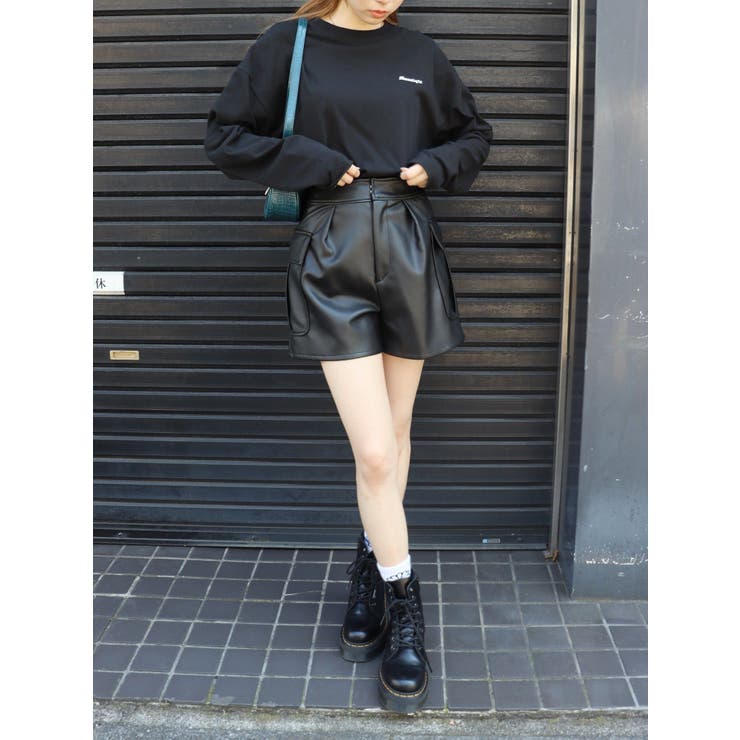 フェイクレザーポケットショートパンツ[品番：MKSW0053458