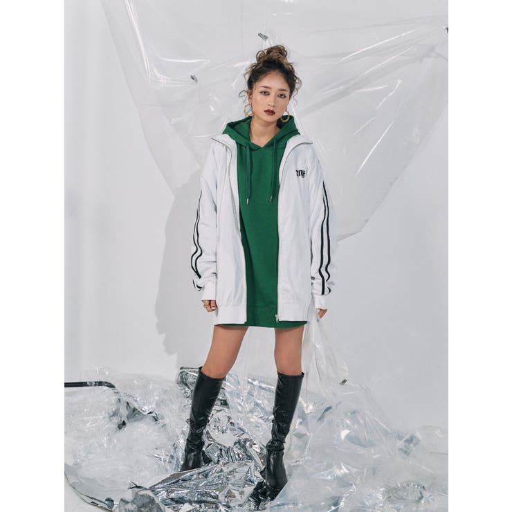 EVRIS みちょぱコラボ ロゴルーズデニム 完売品 EVRIS（エヴリス）の「【みちょぱコラボ】ロゴルーズデニム