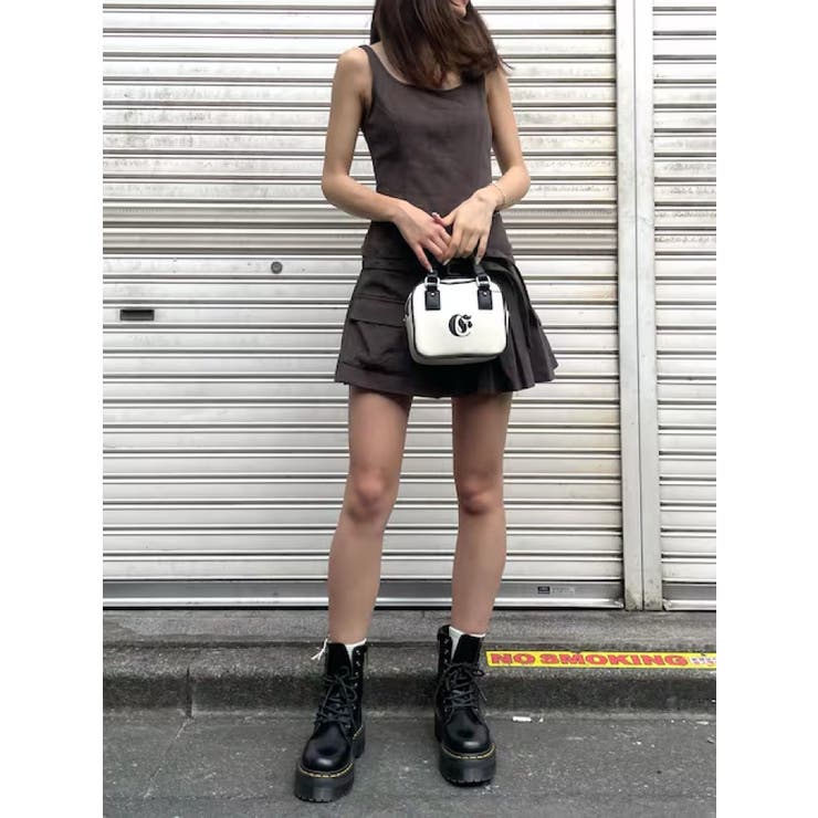 EVRIS エッジデザインプリーツジャンスカ ワンピース ギャル