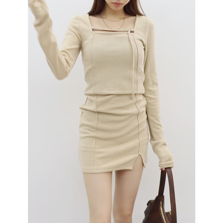 EVRIS カットタイトミニワンピース ブラック カットタイトミニワンピース[品番：MKSW0061203]｜EVRIS