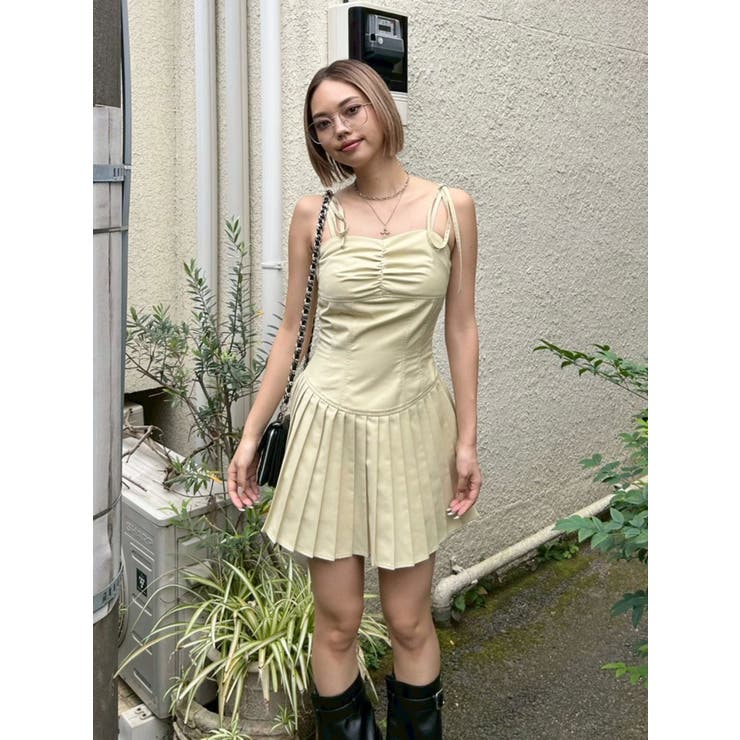 イエロー | ショルダーリボンプリーツミニワンピース | EVRIS