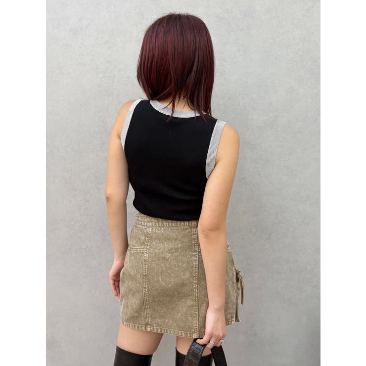 CIRCLE SLEEVELESS－SHIRT