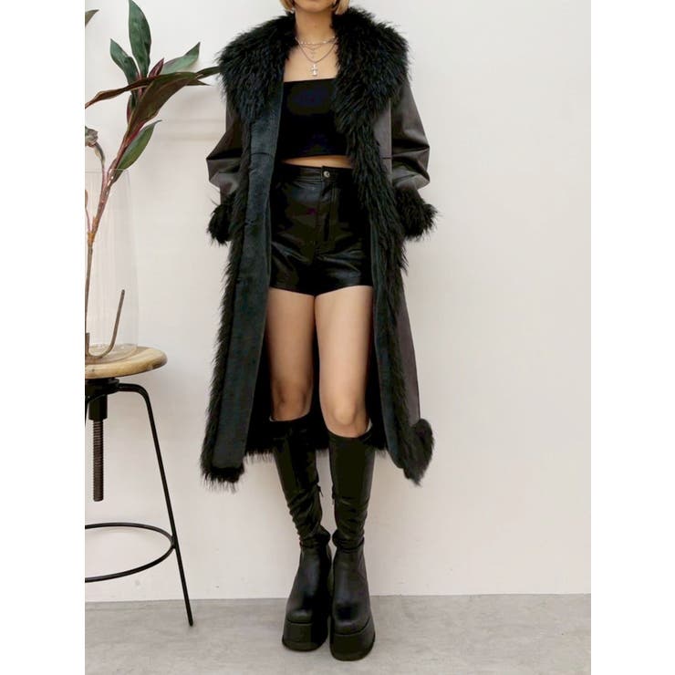 ブラック | フェイクファームートンロングコート | EVRIS