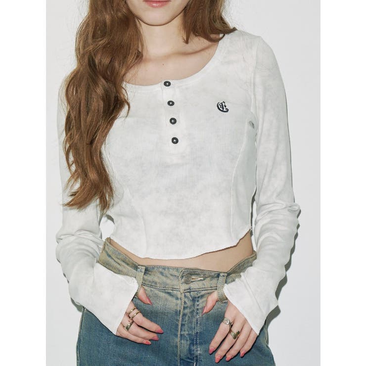 オフホワイト | ワンポイントヘンリーネックトップス | EVRIS