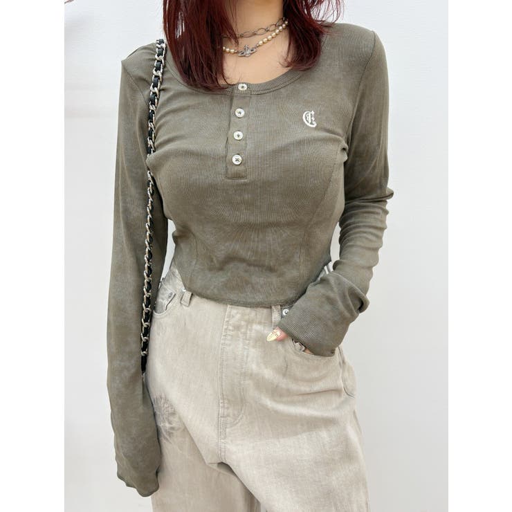 カーキ | ワンポイントヘンリーネックトップス | EVRIS