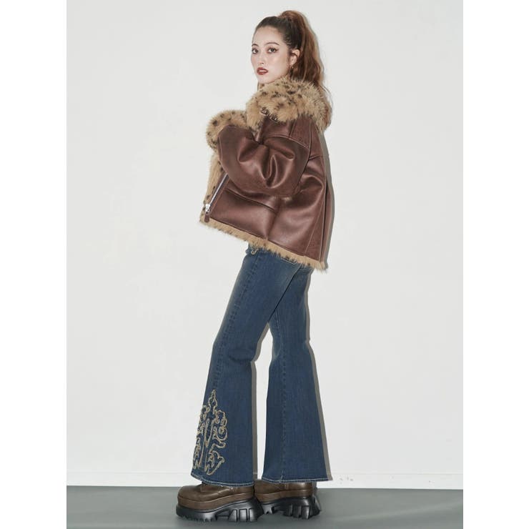 SNSでバズり中】リバーシブルフェイクファーブルゾン[品番