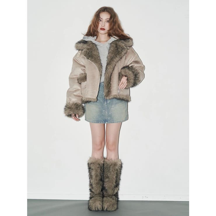 SNSでバズり中】リバーシブルフェイクファーブルゾン[品番