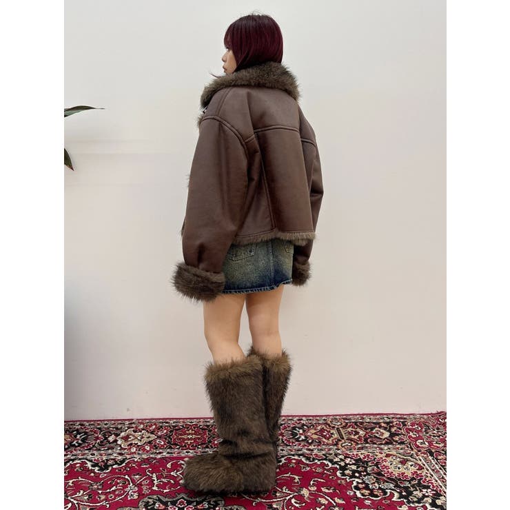 SNSでバズり中】リバーシブルフェイクファーブルゾン[品番