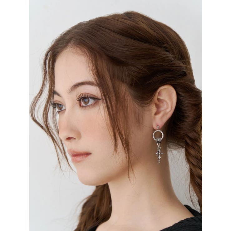 CHAIN CROSS MOTIF ピアス | EVRIS | 詳細画像2 