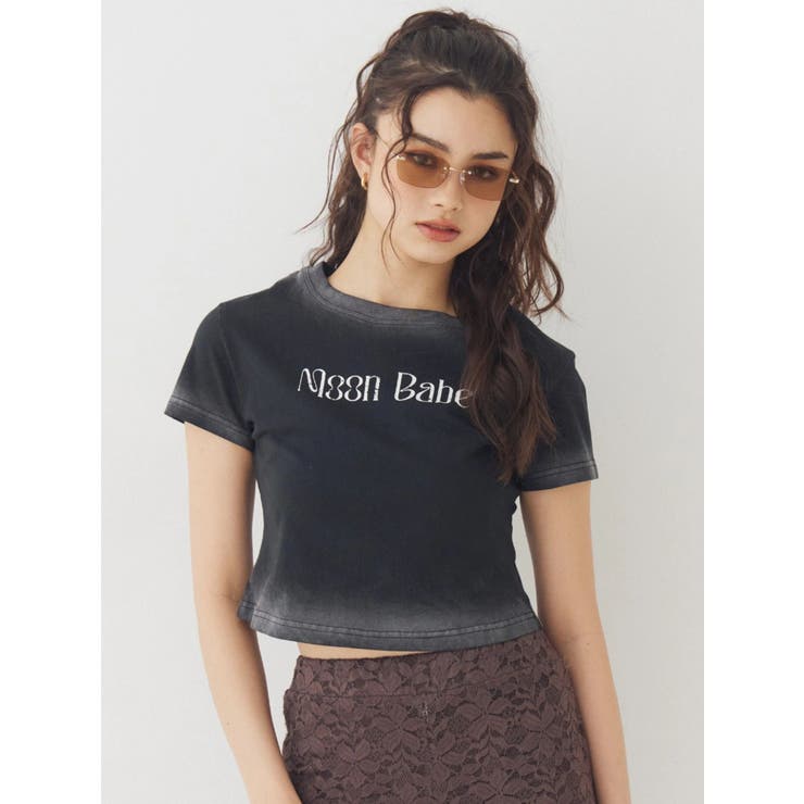 ブラック | MOON BABE ロゴクロップドTシャツ 夏服 | EVRIS