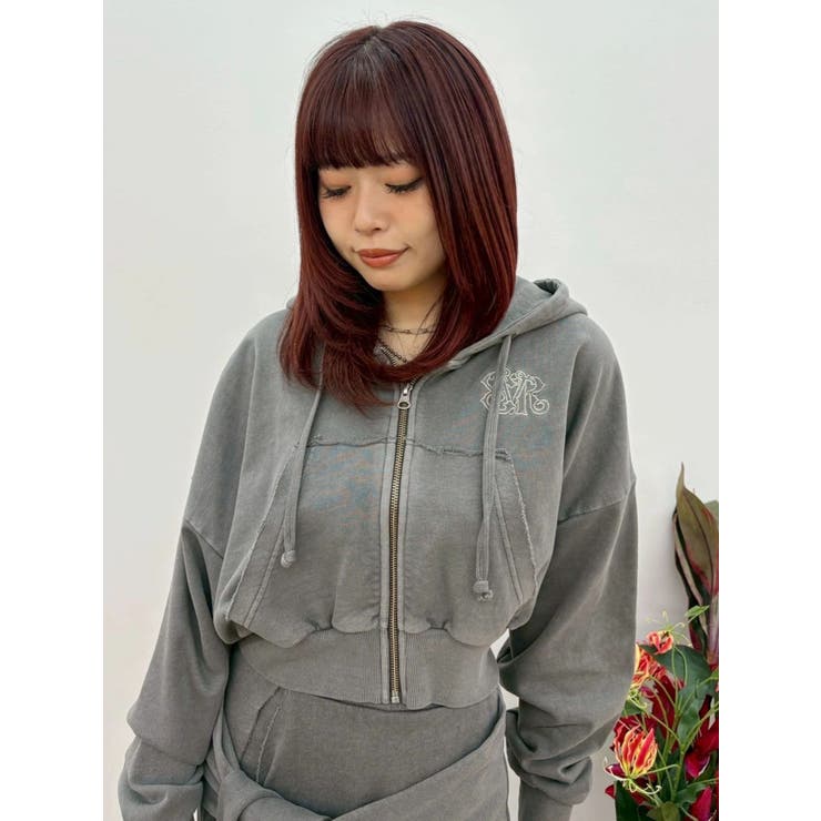 グレー | ワンポイントロゴショートパーカー【セットアップ着用可能】 | EVRIS