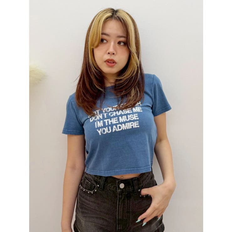 ブルー | バックオープンクロップドＴシャツ | EVRIS