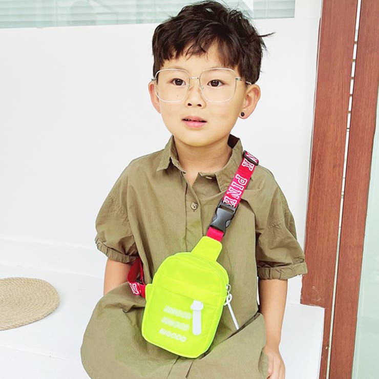 ビビットカラー ミニボディバッグ 子供服 品番 Mbtk Mb2 エムビーツー のキッズファッション通販 Shoplist ショップリスト