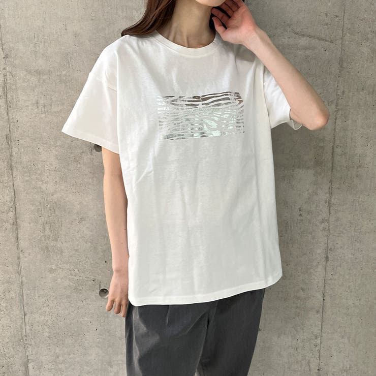 オーバーサイズロゴ刺繍ロングT（Tシャツ/カットソー）｜CHERI