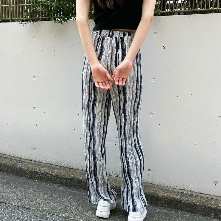 ニュアンスストライププリーツストレートパンツ[品番