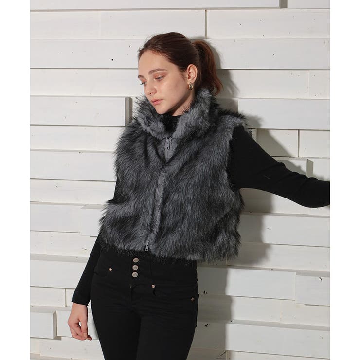 ショート丈フェイクファーベスト[品番：MJNW0003356]｜me Jane（ミー