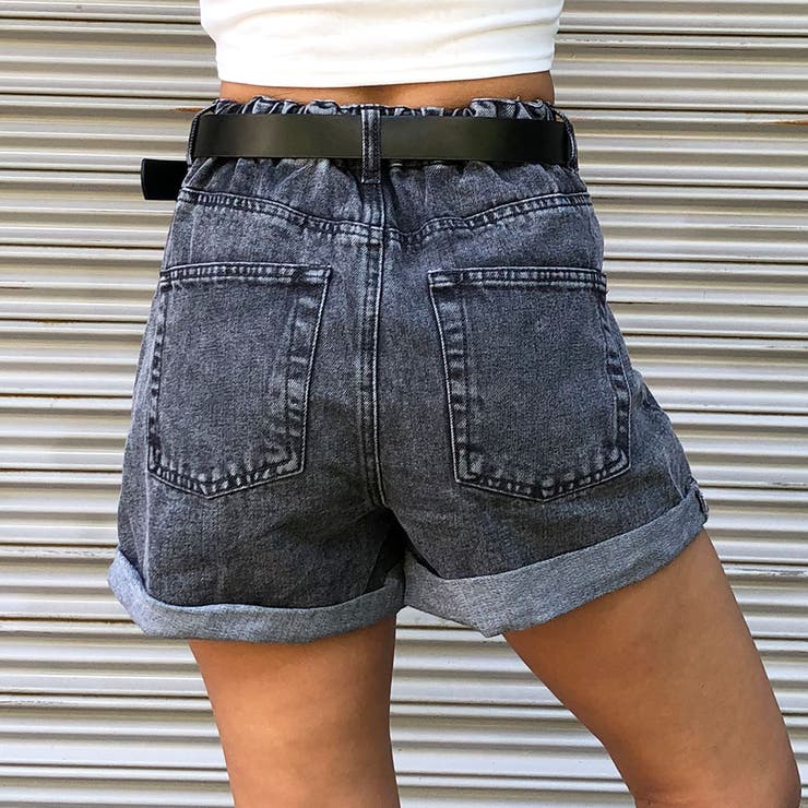 d.l.a. JEANS グリッター デニムショートパンツ　２３インチ 憧れの d.l.a. JEANS グリッター デニムショートパンツ 23インチ