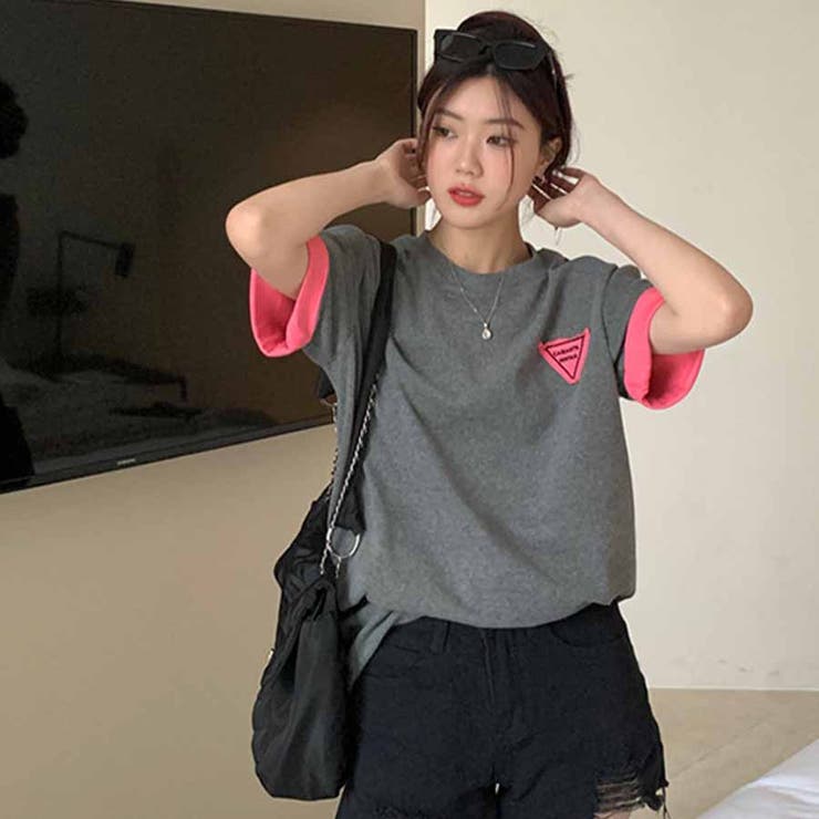 極美品♡24SSローヘンLOHENバイカラーレイヤードTshirt半袖Tシャツ 極美品♡24SSローヘンLOHENバイカラーレイヤードTshirt半袖Tシャツ