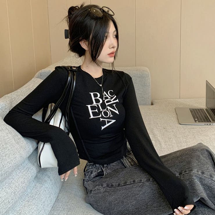 送料関税込み☆ JEANS ロゴ クロップドTシャツ ロンT CITEN＞ロゴ グラフィック ロングスリーブ Tシャツ