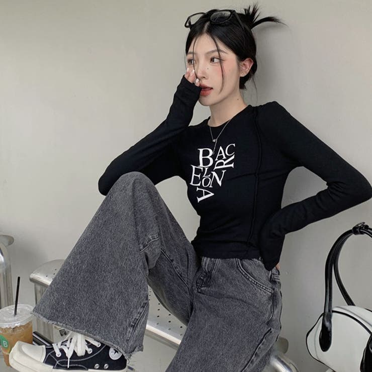 送料関税込み☆ JEANS ロゴ クロップドTシャツ ロンT クロップド丈 Tシャツ（長袖）（12-60CK03-205）｜コムサイズム