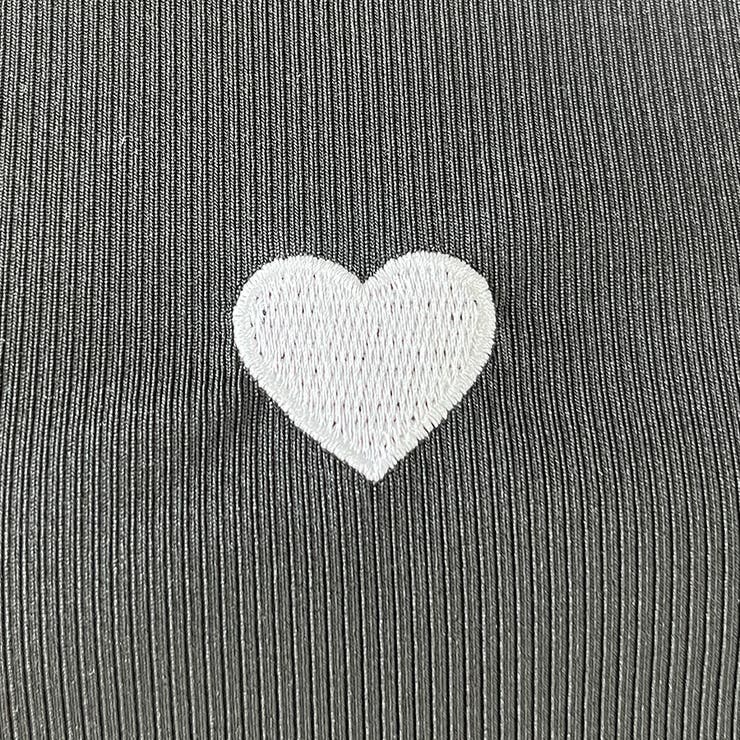 品良く着こなすため ハート刺繍クロップド丈Tシャツ[品番：MJNW0003277]｜me Jane トリートメント