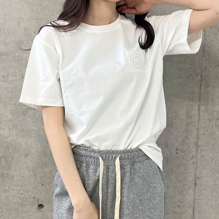 エンボス加工ロゴTシャツ | me Jane | 詳細画像4 