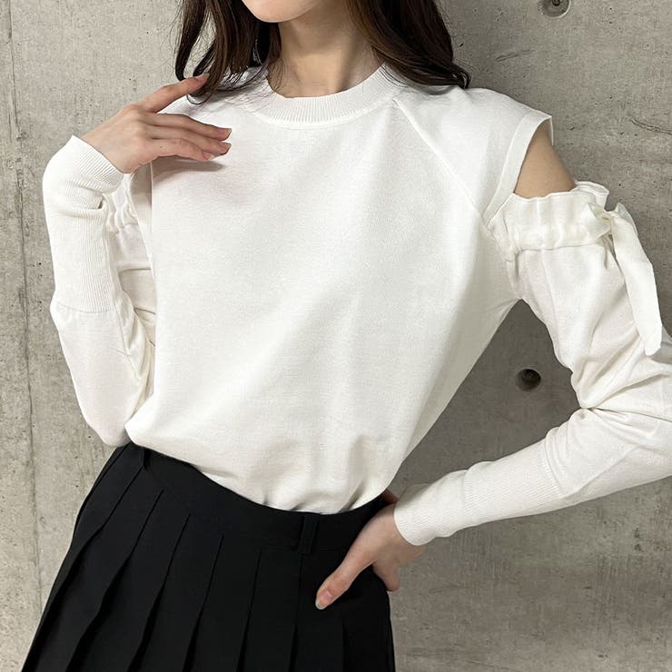 袖カットアウトギャザーリボンニットトップス[品番：MJNW0002969]｜me