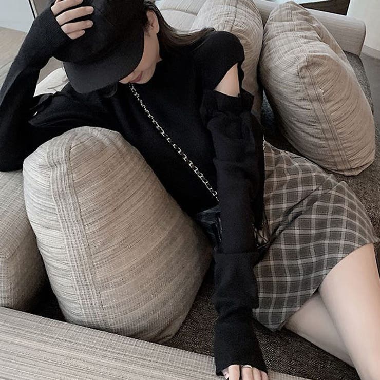 袖カットアウトギャザーリボンニットトップス[品番：MJNW0002969]｜me