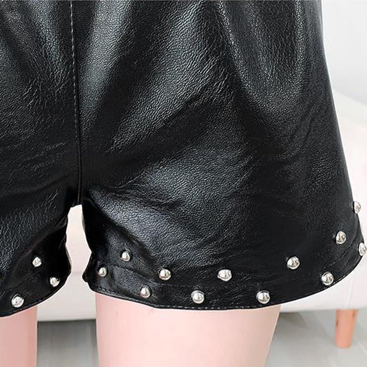 裾スタッズウエストゴムフェイクレザーショートパンツ[品番