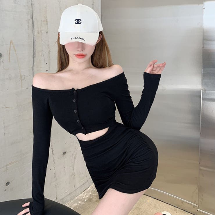 即完売品 m me eme オフショルチェックミニワンピース 即完売品 m me eme オフショルチェックミニワンピース