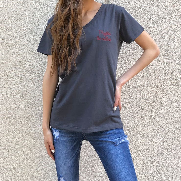 バック刺繍モチーフ 刺繍ロゴｖネックｔシャツ 品番 Mjnw Me Jane ミージェーン のレディース ファッション通販 毎日送料無料 Shoplist ショップリスト