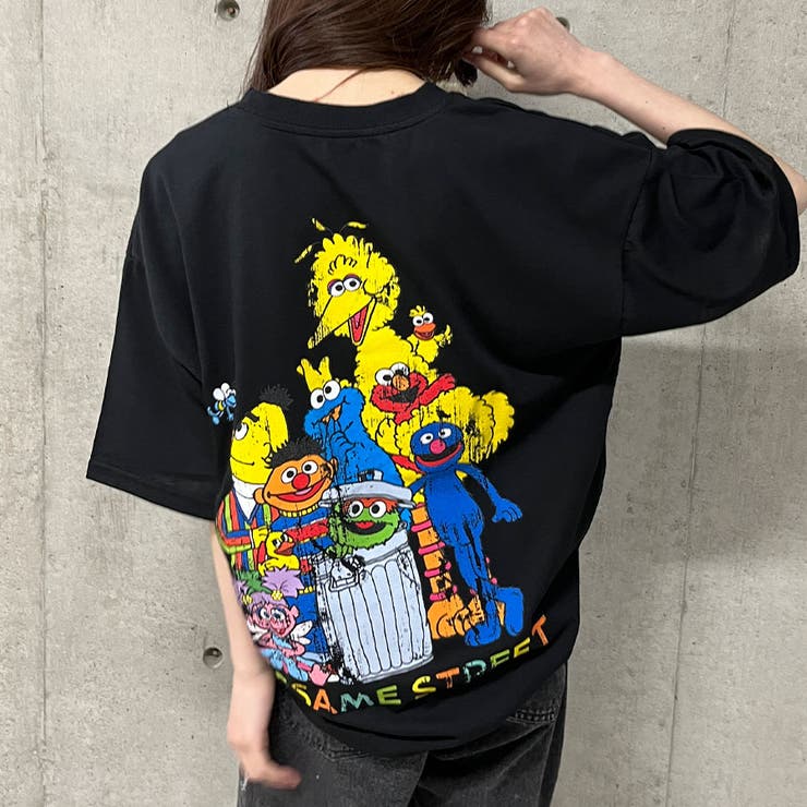 ミージェーン me Jane ロゴスウェットトレーナー×プリーツミニ