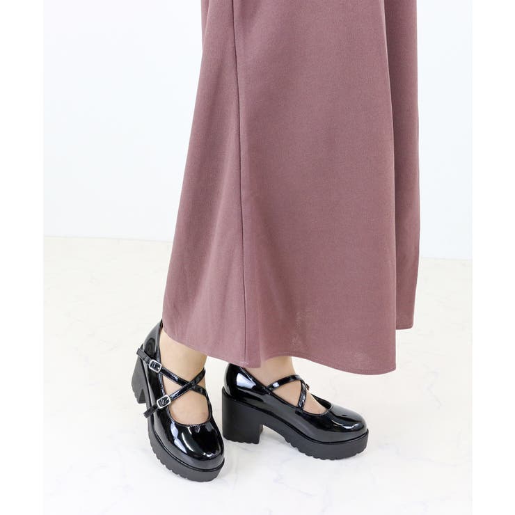 ブラックエナメル | 厚底クロスストラップパンプス154-3061 | LibertyDoll