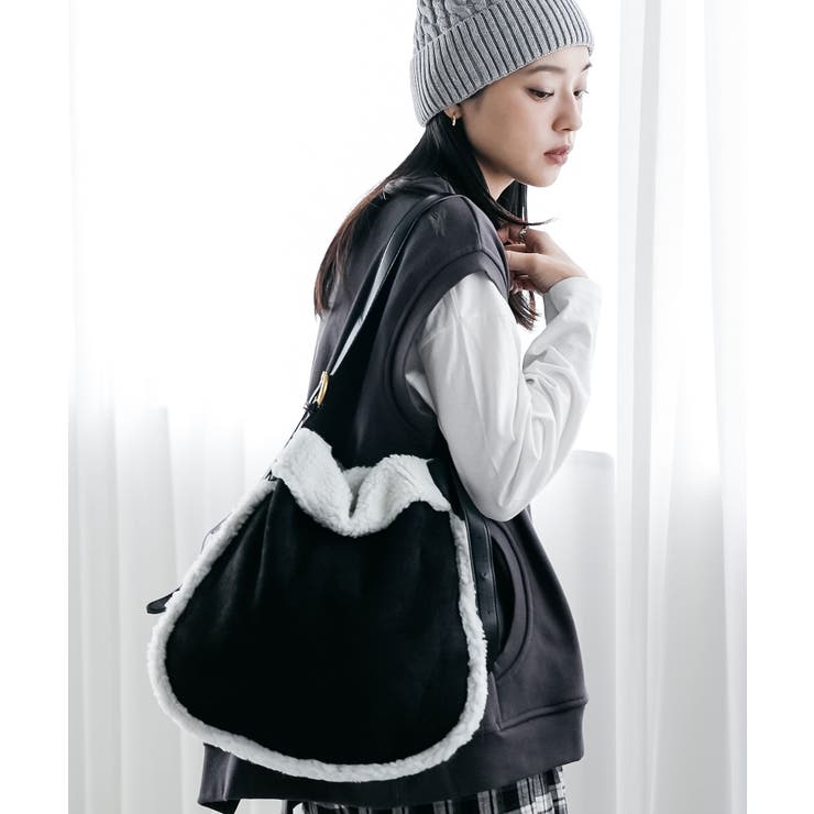 ブラック | フェイクムートンポーチ付きショルダーバッグ ハンドバッグ ベルト調整可能 | mili an deni