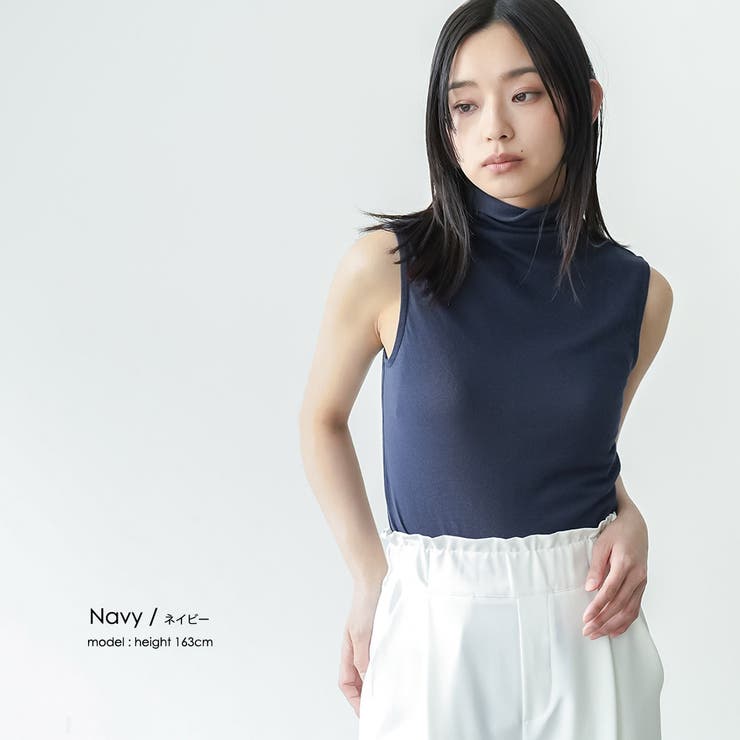 VIVIENNE TAM タートルネック ノースリーブ ヴィヴィアン・タム 花柄タートルネックノースリーブトップス