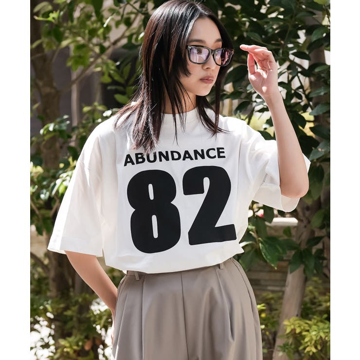 オフホワイト | 半袖カレッジナンバリングTシャツ プリント コットン | mili an deni