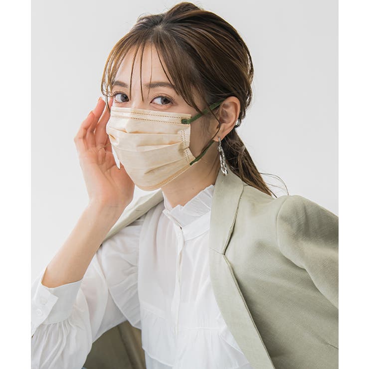 ライトベージュ