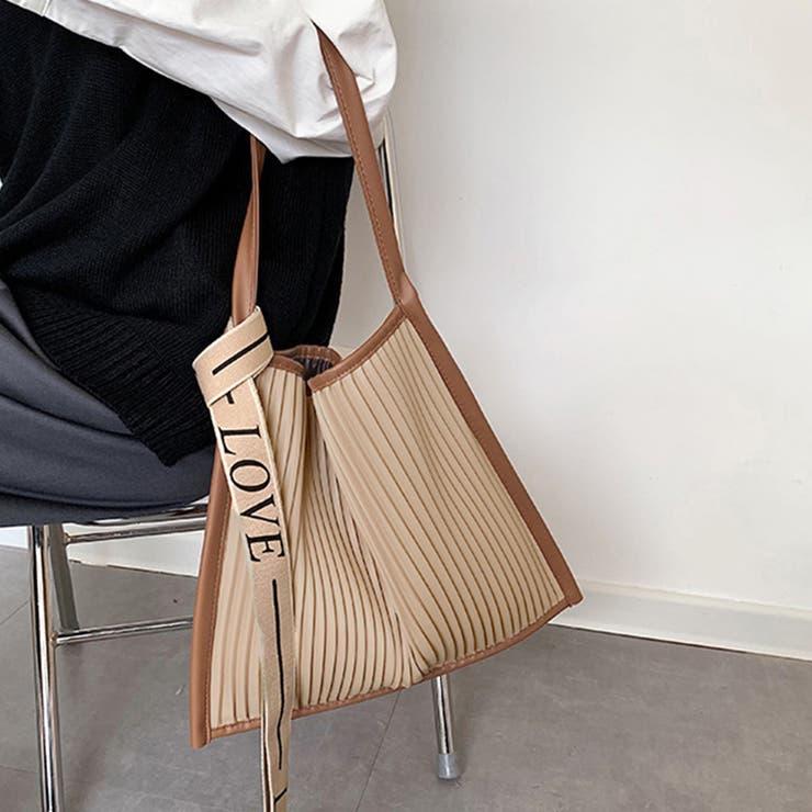 louren ヴィーガンエコレザープリーツバッグ louren ヴィーガンエコレザープリーツバッグ