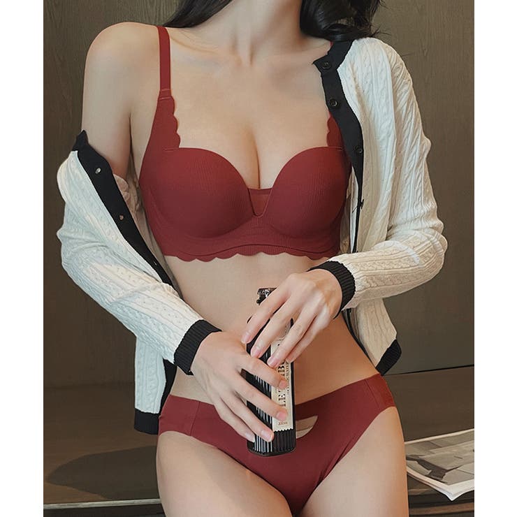 ワインレッド