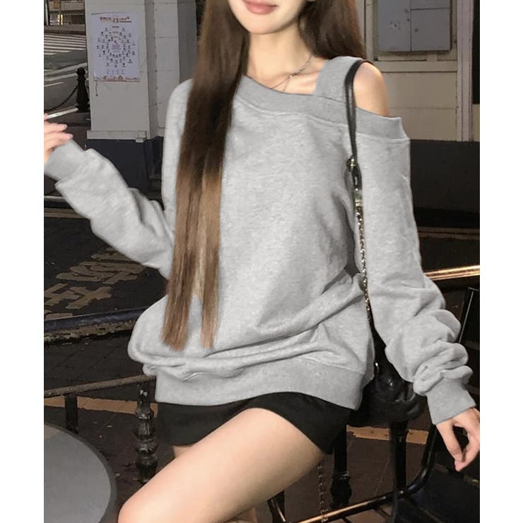 グレー