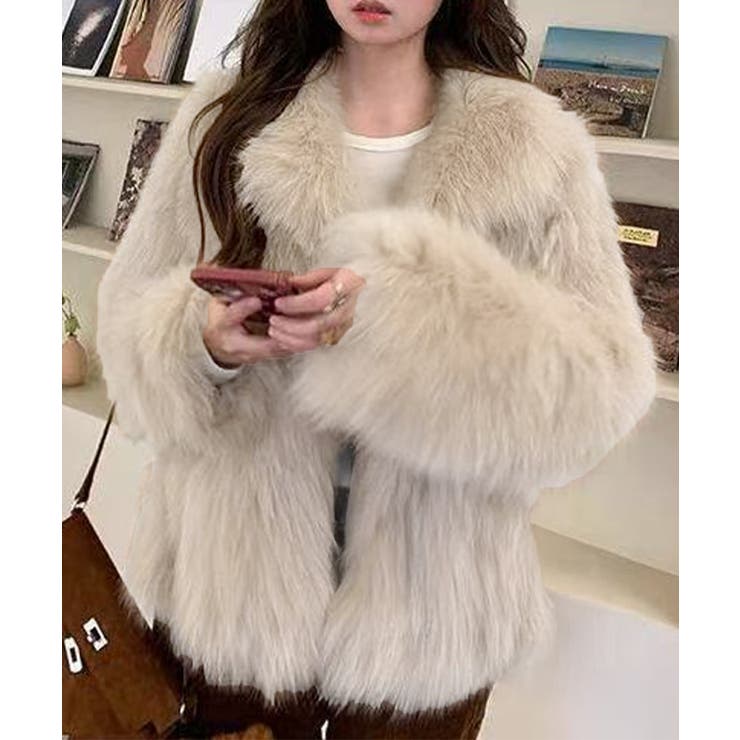 ふわふわフェイクファージャケットビッグ襟 送料無料 即日発送 ふわふわフェイクファージャケットビッグ襟[品番：AGCW0007329