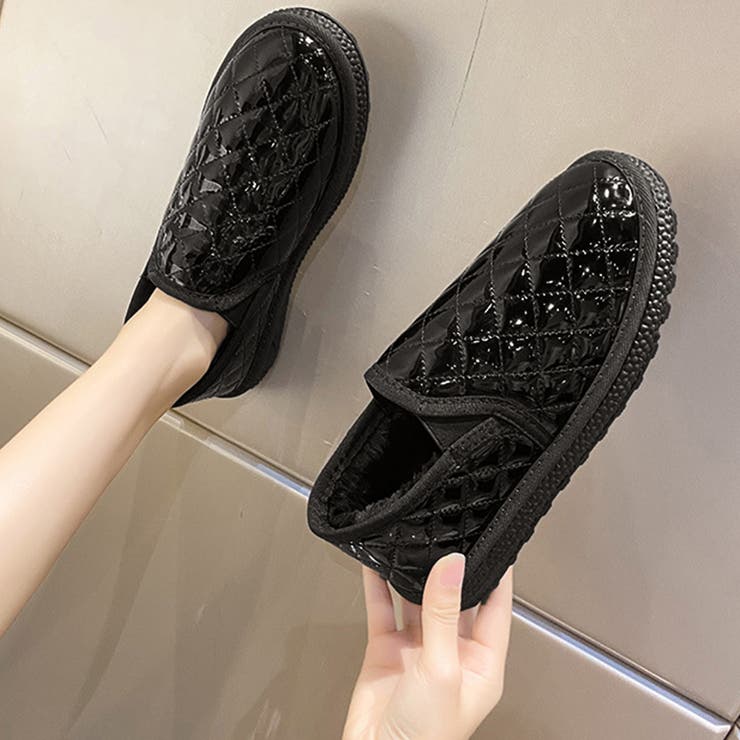 ブラック