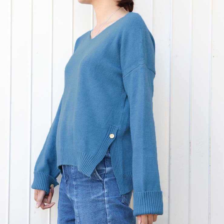 【新品】定価¥184800◼️BLUMARINE ニットトップス vネックニットトップス レディース 秋冬[品番：II000005839