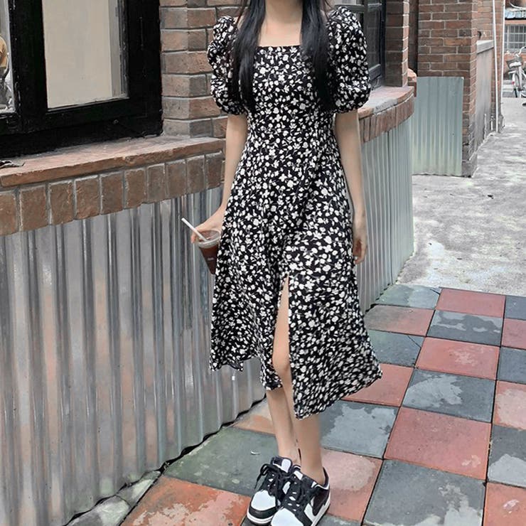 ブラック | 小花柄 ロングワンピース スクエアネック | SUNSHINE CLOSET
