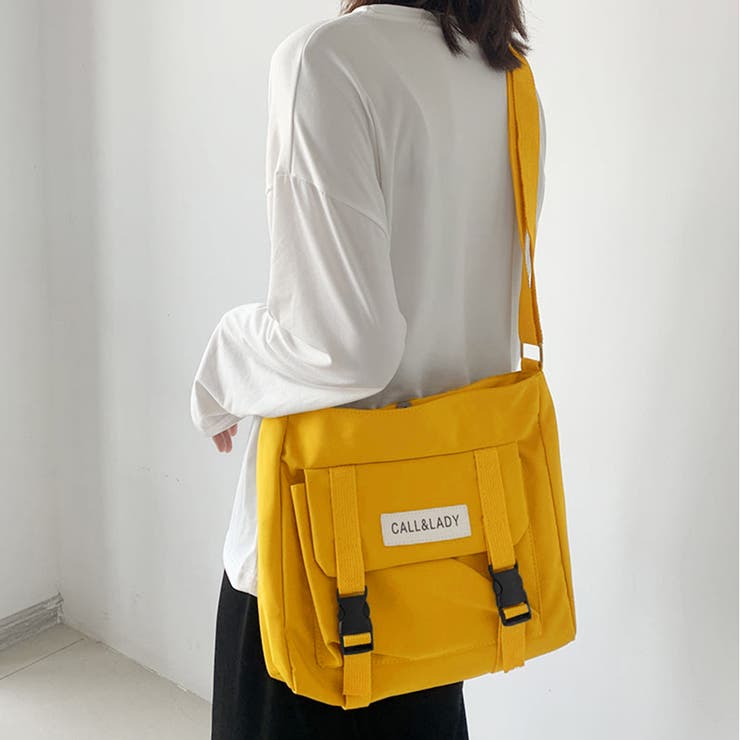 Classic Bag シリーズ MOLLY バックパック Classic Bag シリーズ MOLLY バックパック - POP MART JAPAN