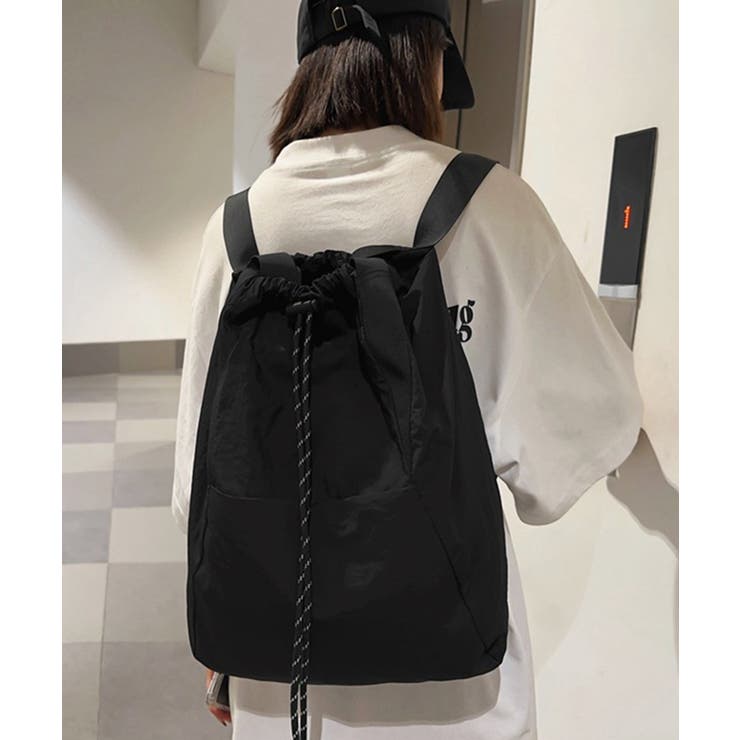 ブラック