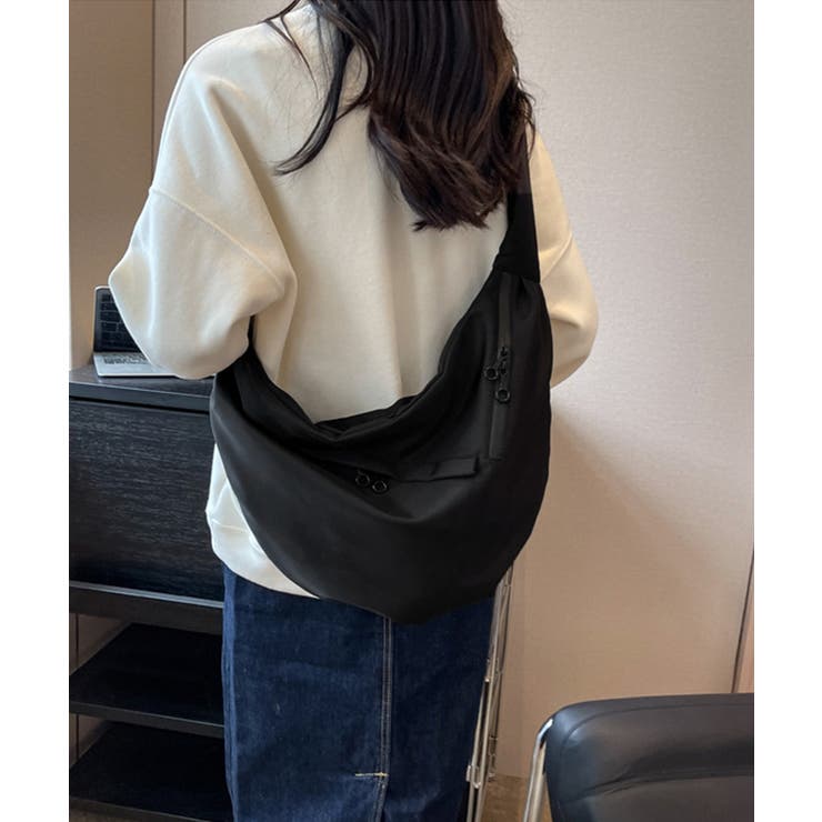 三日月型ショルダーバッグ大容量ナイロン鞄 | Miniministore | 詳細画像1 