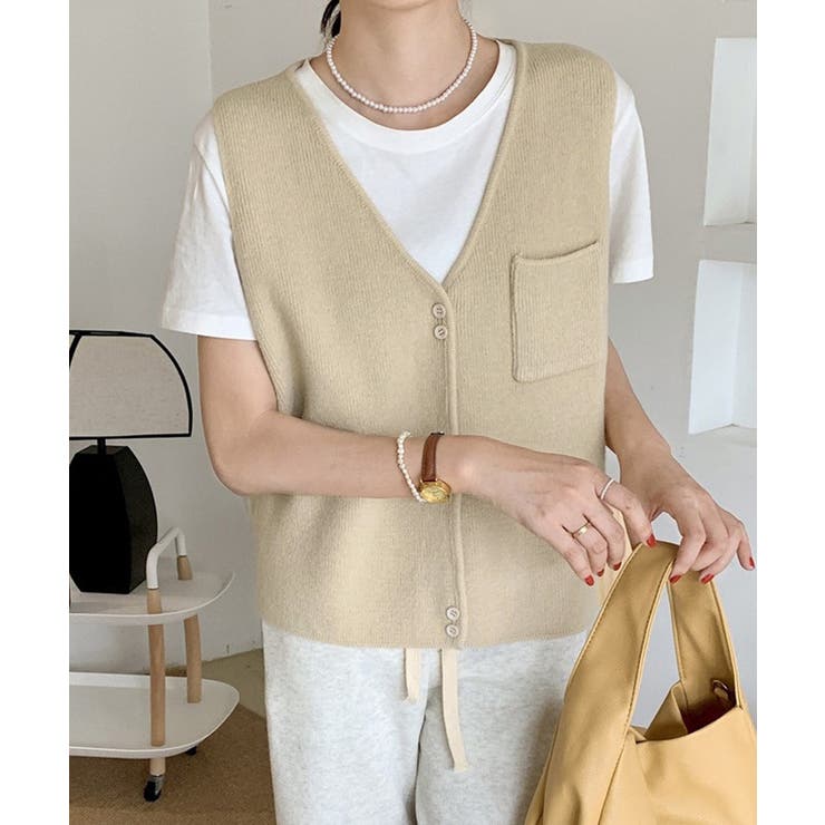 ベージュ | Vネックニットベスト ニットジレ 重ね着 | SUNSHINE CLOSET
